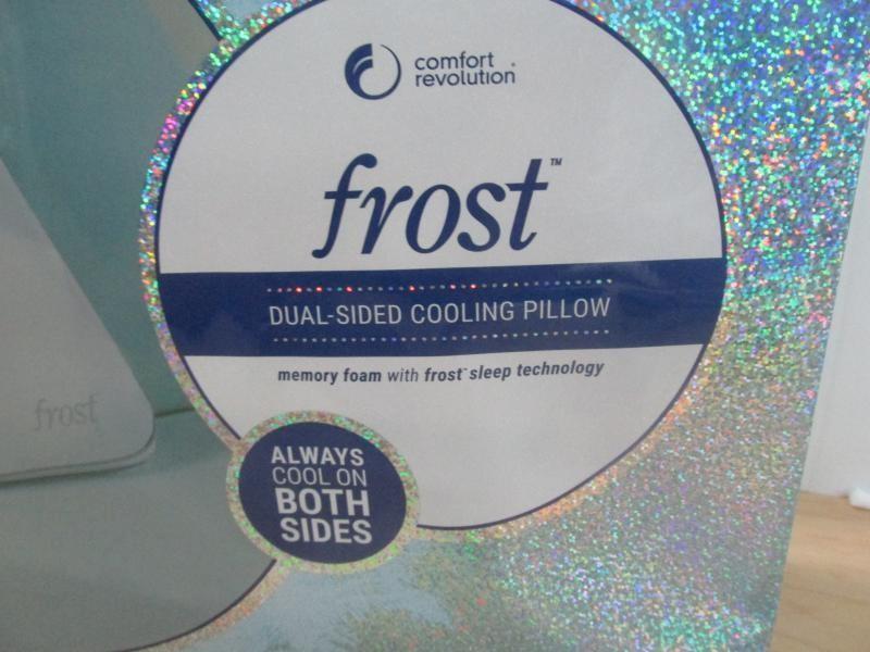 Comfort Revolution Frost Dual Sided Cooling Pillow Appears New