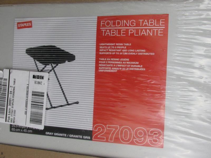 staples foldable table