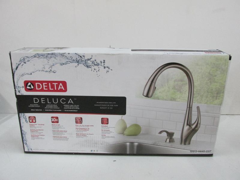 Delta Deluca Pull Down Kitchen Faucet Brilliance Stainless Finish