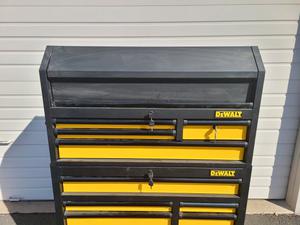 11-Drawer Rolling Bottom Tool Chest 