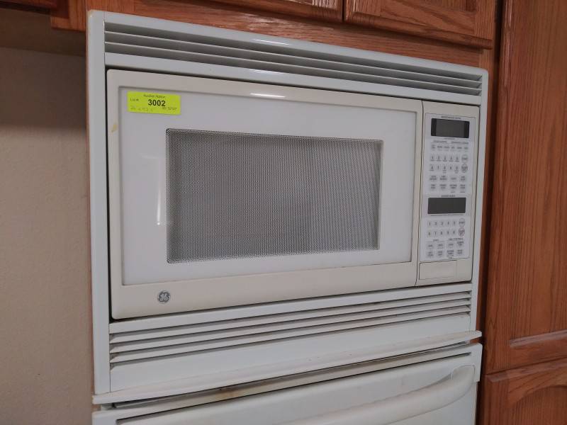 26 oven microwave combo