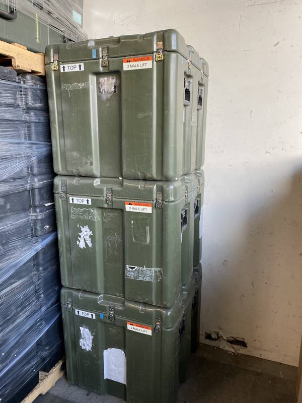 with　Pallet　and　OVERSIZED　#3　Military　Handles　Cases　PELICAN　Nation　Hardigg　Auction　CASES**　Weathertight,　x　Dims:　29　of　29　Auction　Transport　x