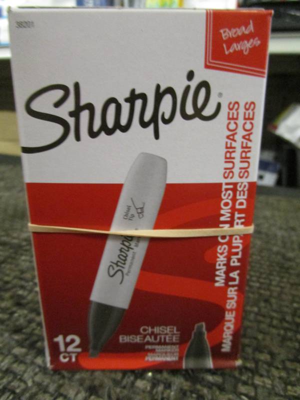 Sharpie Magnum Pallet Permanent Markers, Black Chisel Tip, 12/Case