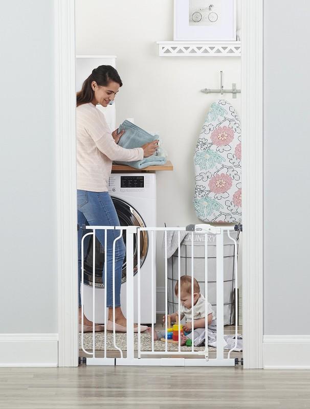 dollar general baby gate